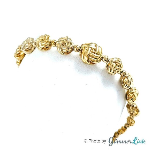 Rosette Faux Monkey Fist Knot Graduated Gold Tone Bracelet - Picture 4 of 9